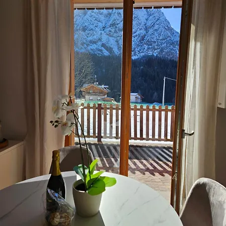 Dolomiti Borgo Ecche Apartment *